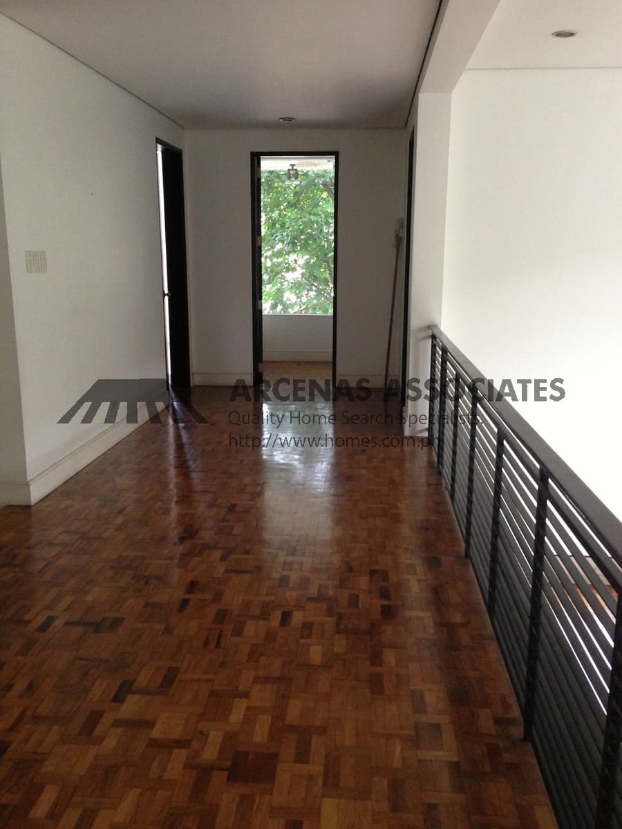 High-ceiling modern 4 bedroom - Bel Air, Makati - photo 1