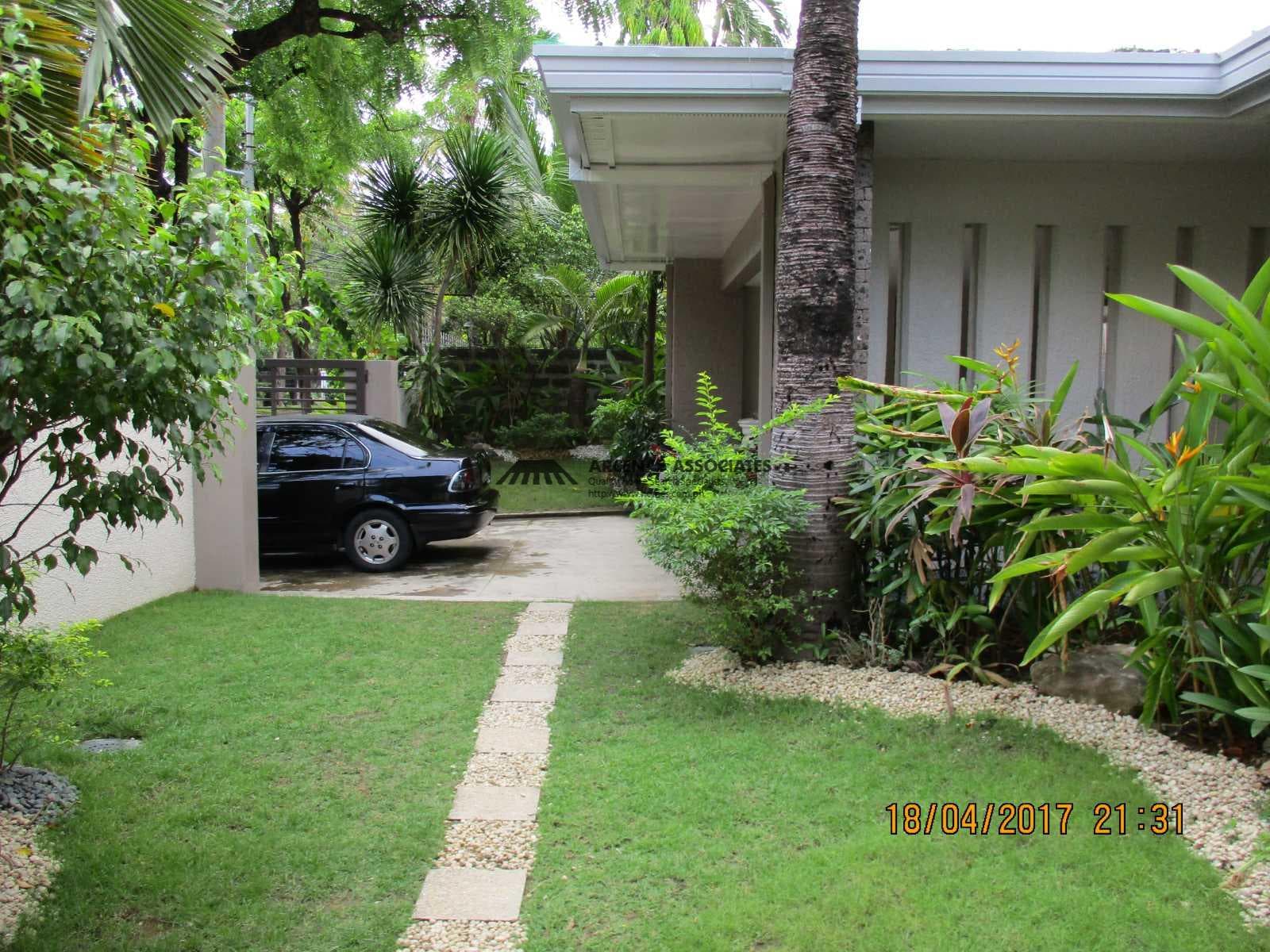 Modern balanced 4-bedroom bungalow - photo 4