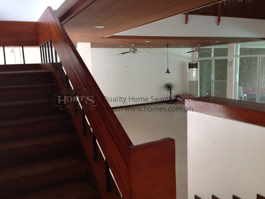 Grand high-ceiling 2 storey - photo 4