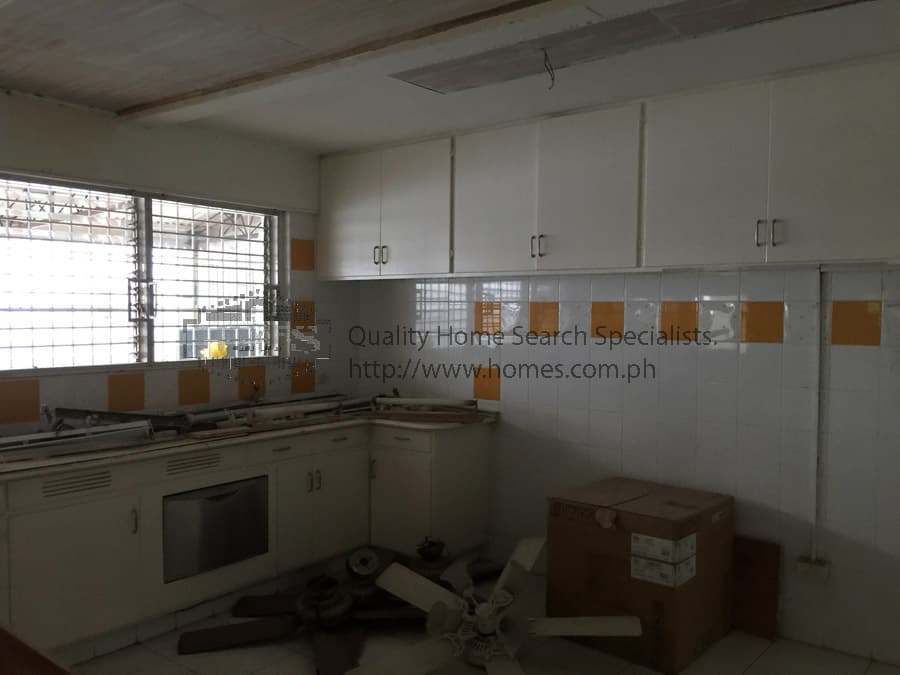 Renovated corner house - photo 3