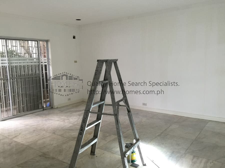 Renovated corner house - photo 5