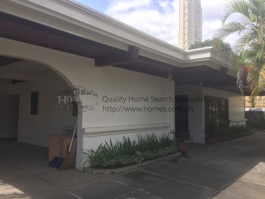 Wide open bungalow - photo 2
