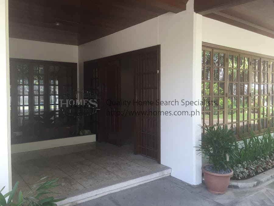 Wide open bungalow - photo 3