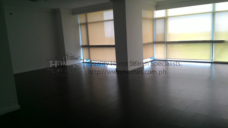 Clean 3 bedroom at Pacific Plaza Tower - photo 2