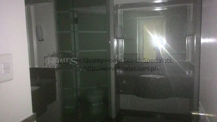 Lovely 3 bedroom at Pacific Plaza Tower - photo 5