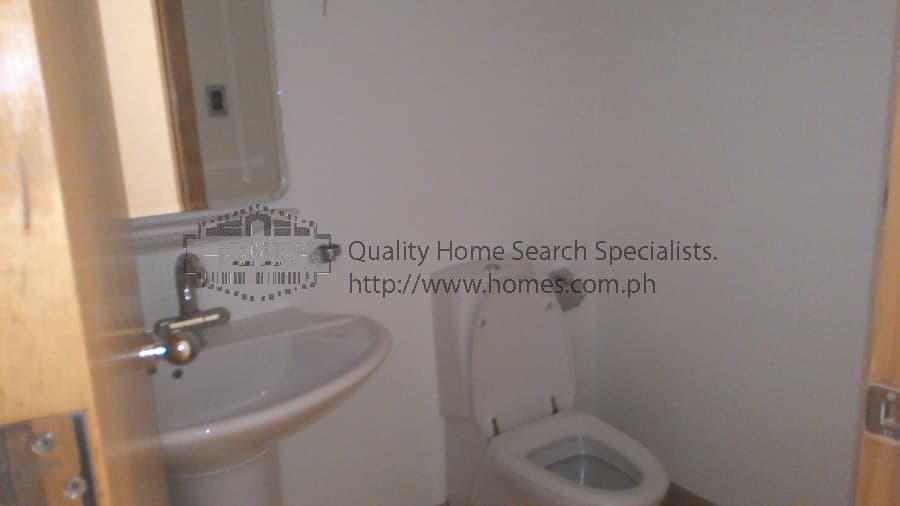 Refurbished 3 bedroom at Essensa Tower - photo 5