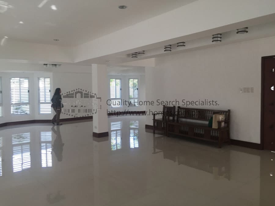 Pristine and homey 2-storey - photo 4