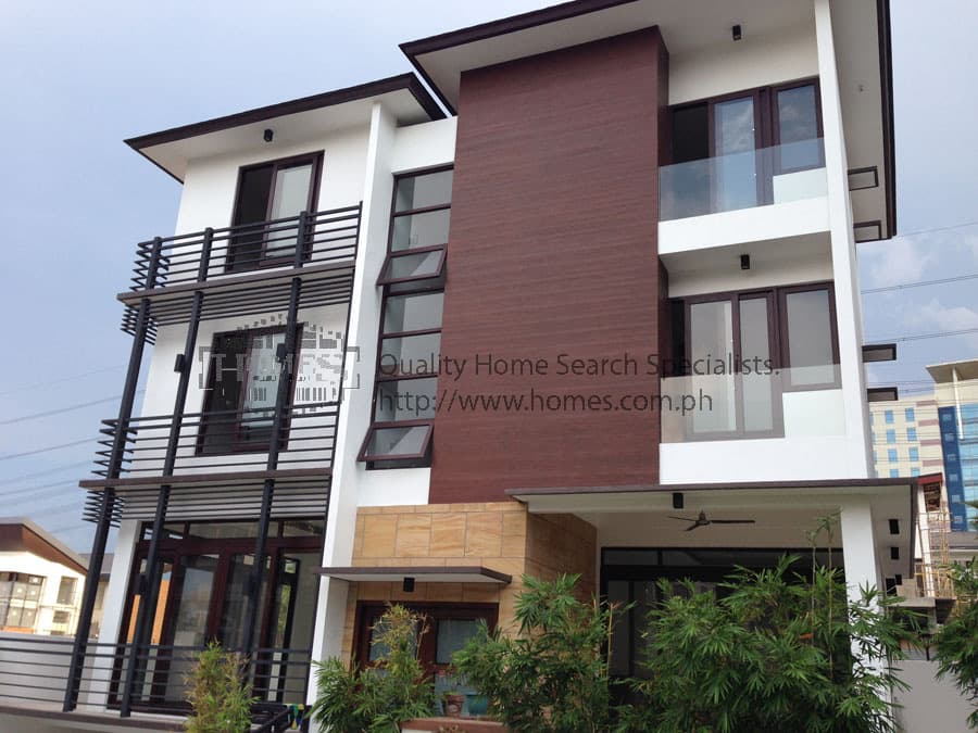 Brand-new modern 4-storey house - Mckinley Hills, Taguig - photo 1