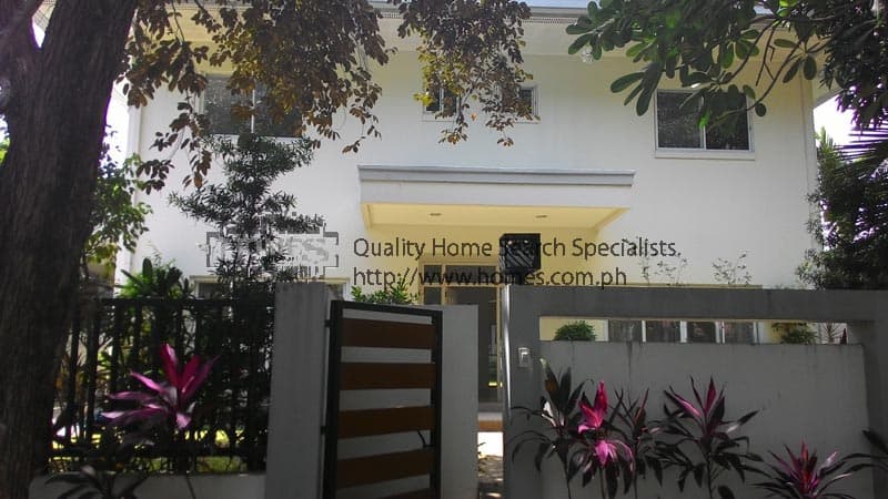 Bright 2-storey - Dasmarinas Village, Makati - photo 1