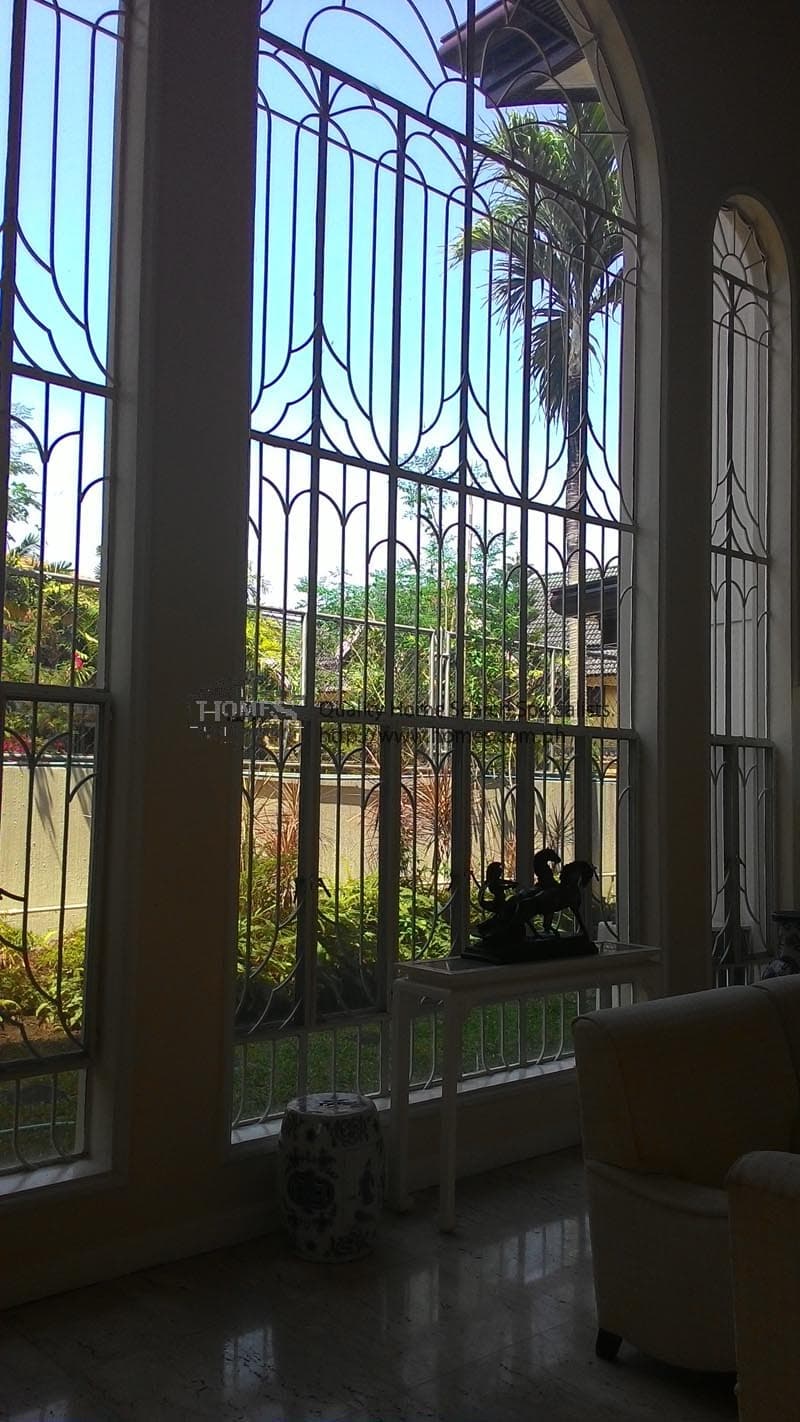 Well maintained 2-storey - photo 3