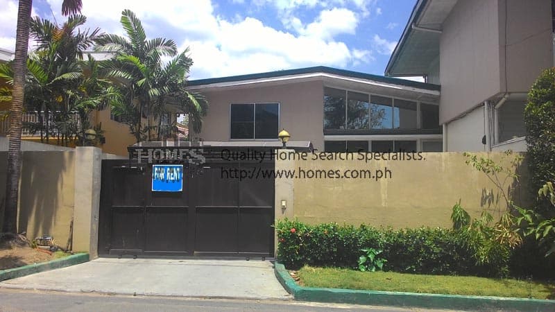 Bargain throwback 2-storey - San Lorenzo, Makati - photo 1