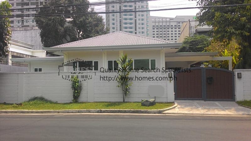 Neat and clean bungalow - San Lorenzo, Makati - photo 1