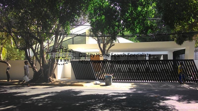 Uniquely modern bungalow - Urdaneta Village, Makati - photo 1