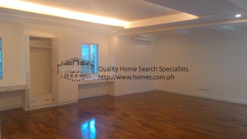Modern and spacious contemporary split-level - photo 5