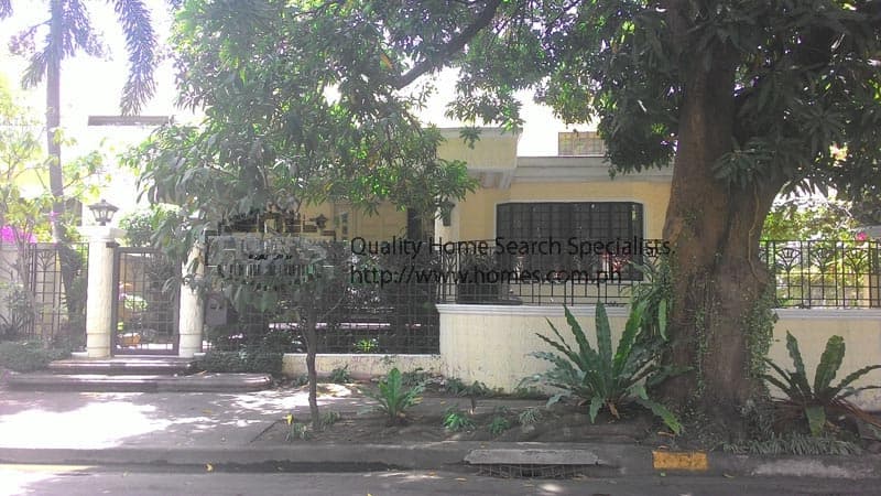 Regal and functional two storey - Dasmarinas Village, Makati - photo 1