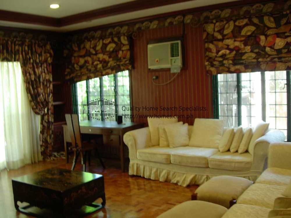 Regal and functional two storey - photo 3