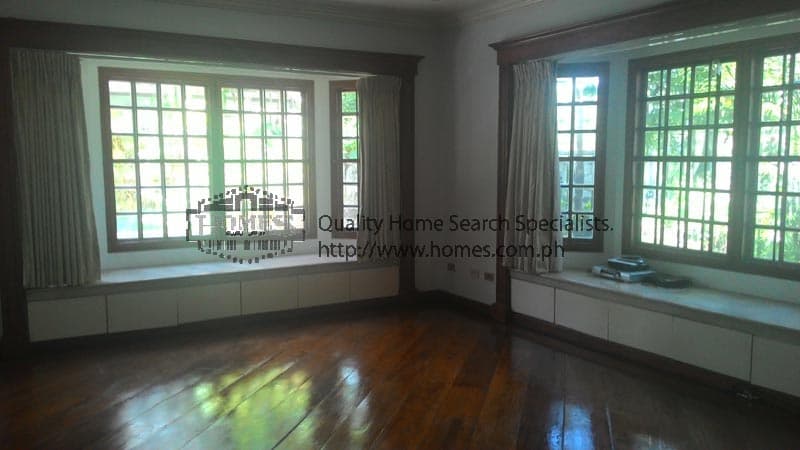 Warm and quaint 2-storey - photo 2