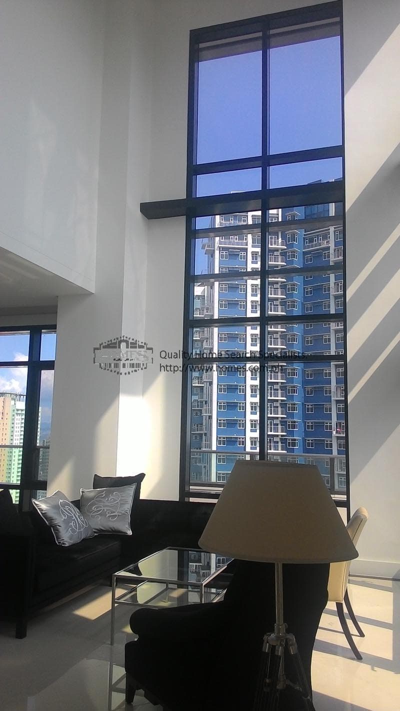 Fabulous Penthouse with skypad at Arya Residences - photo 3