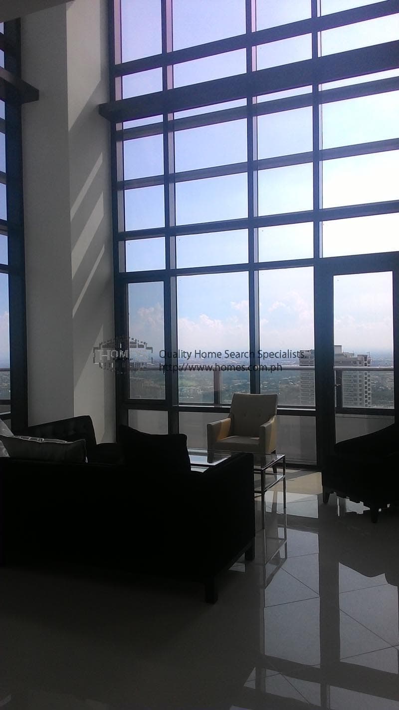 Fabulous Penthouse with skypad at Arya Residences - photo 2