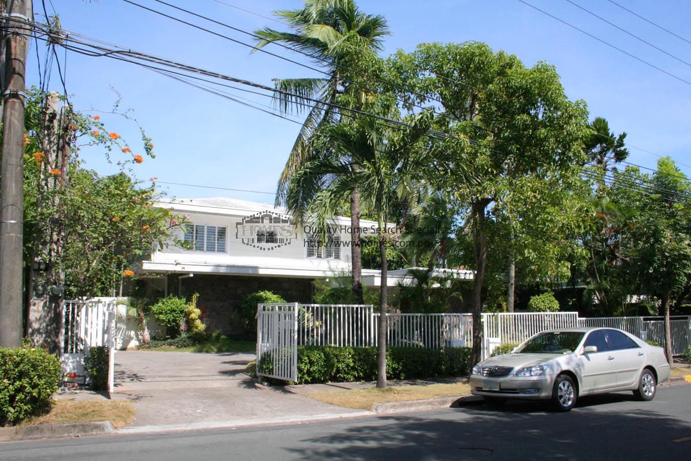 Relaxing 2-storey - Dasmarinas Village, Makati - photo 1