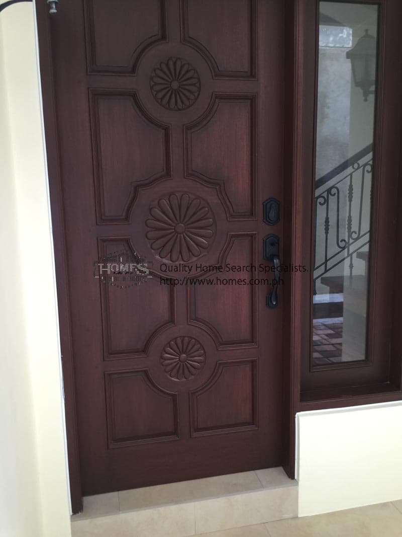 Brand-new Asian -Western 3 bedroom duplex - photo 2