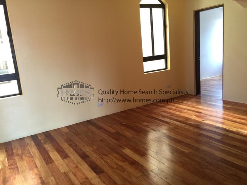 Brand-new Asian -Western 3 bedroom duplex - photo 3
