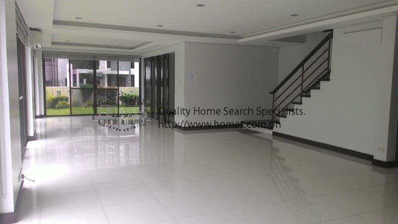 Modern cream based 2-storey - photo 4