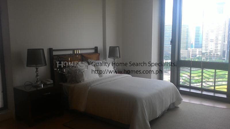Bright Fully furnished 3-bedroom at Essensa Tower - photo 4