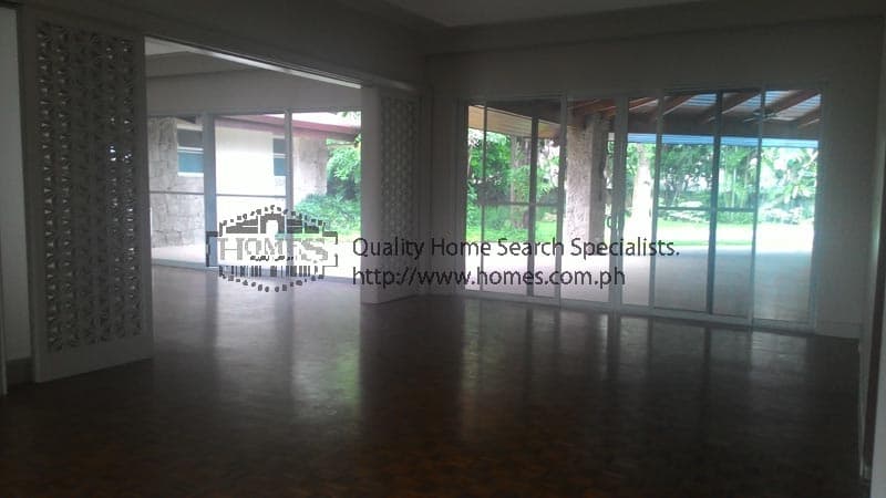 Country club style bungalow - photo 5