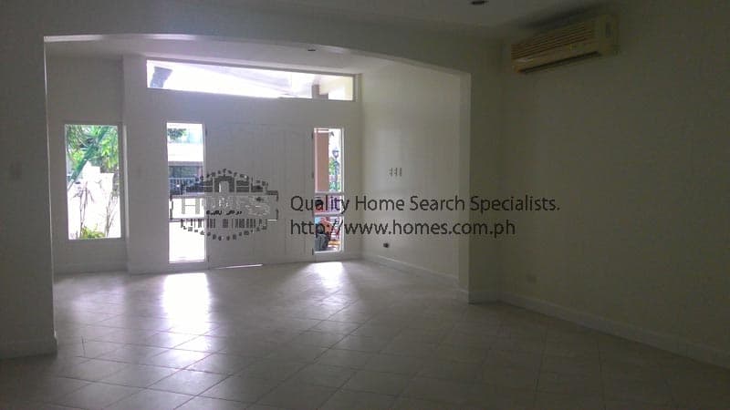 Neat and functional 2-storey - San Lorenzo, Makati - photo 1
