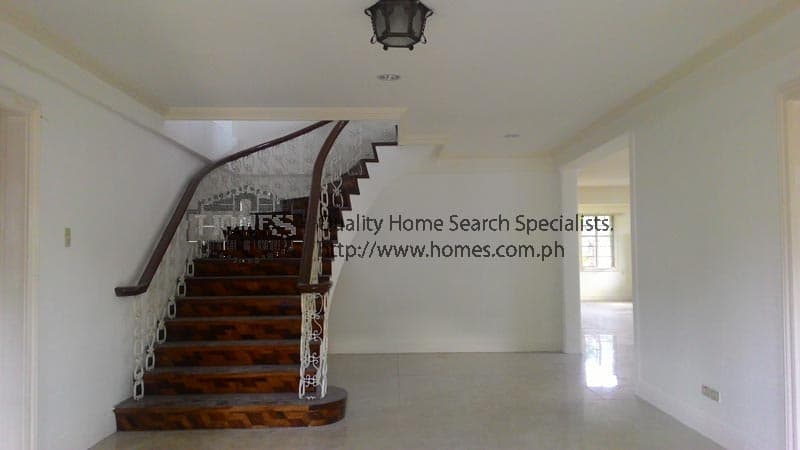 Upgraded 2-storey - photo 2