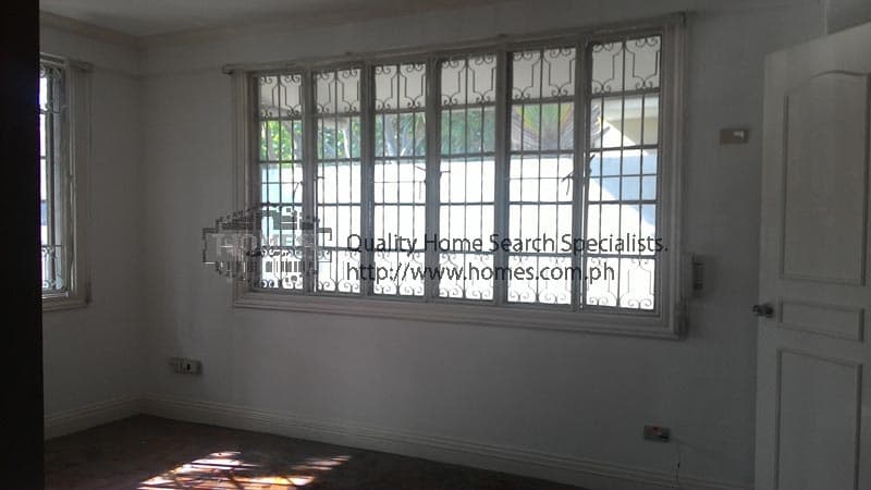 Upgraded 2-storey - photo 5