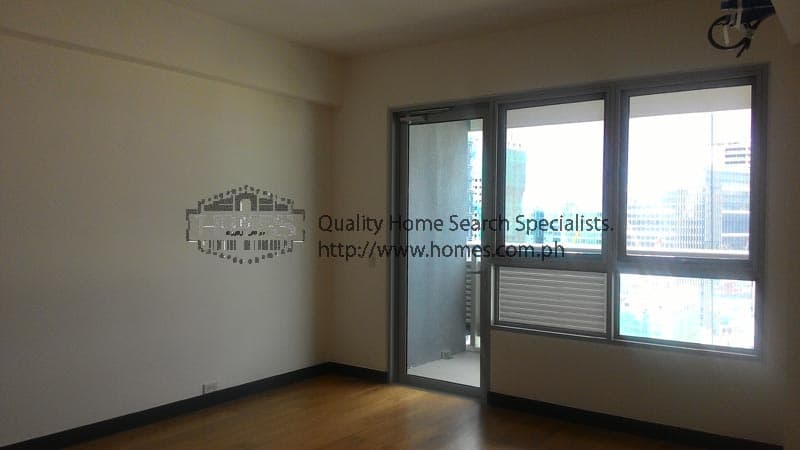 Splendidly located 2 bedroom Condominium at One Serendra - photo 2