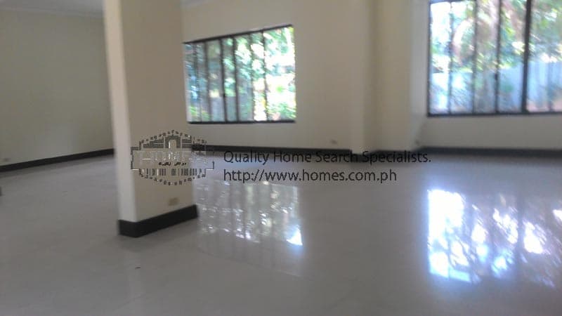 Sprawling Bungalow - photo 5