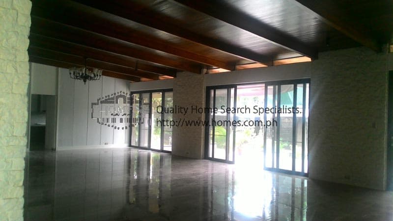 Massive split-level house - photo 5