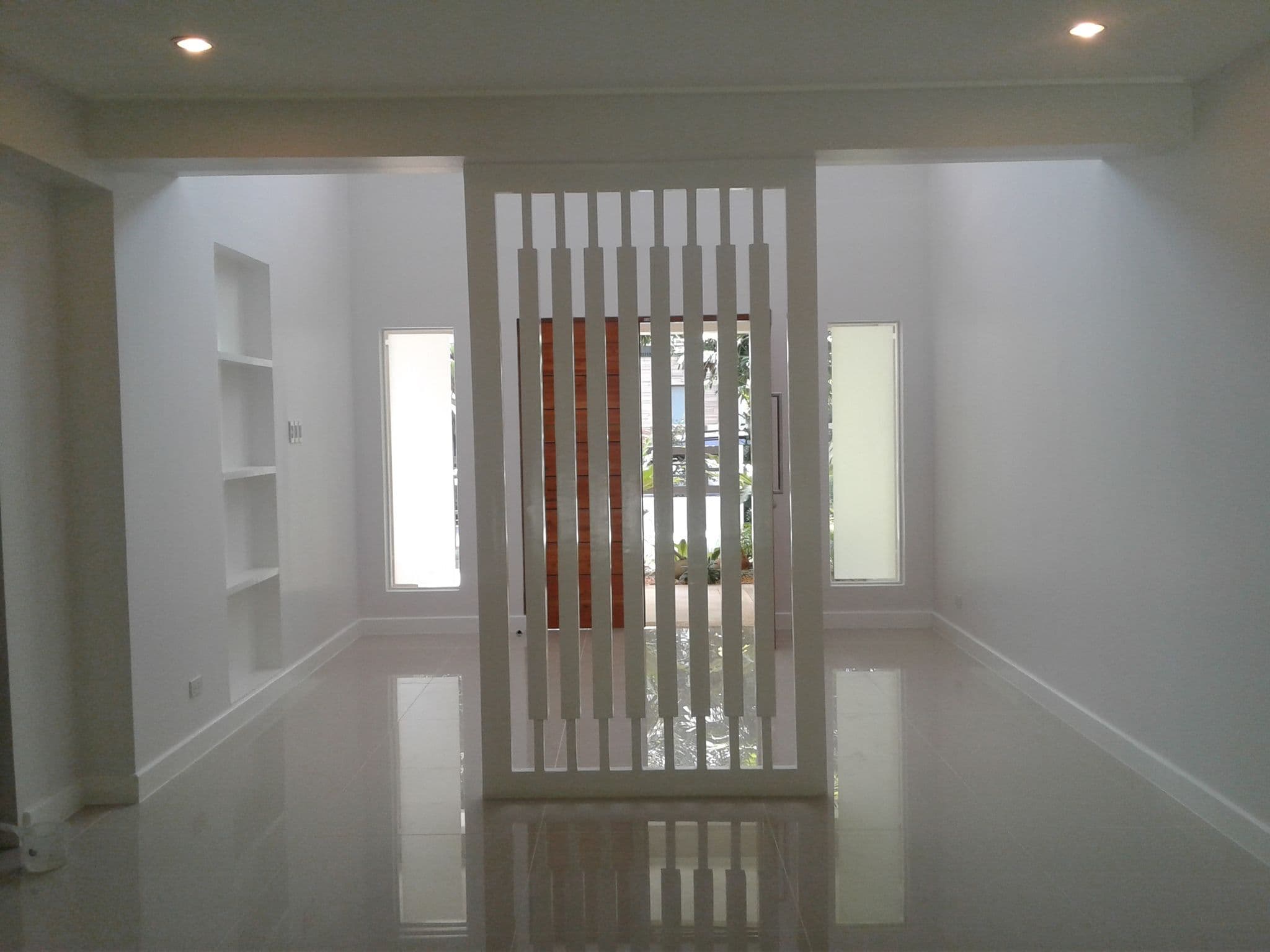 Elegant and homey 2 -storey - photo 5