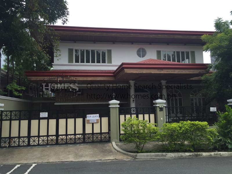 Warm and light 2-storey - Bel Air, Makati - photo 1