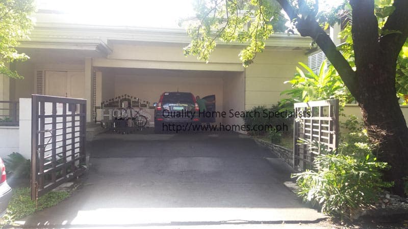Upgraded and bright 2-storey - Dasmarinas Village, Makati - photo 1