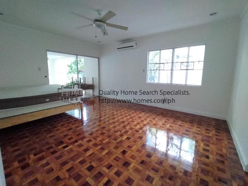 Centrally located bungalow - photo 3