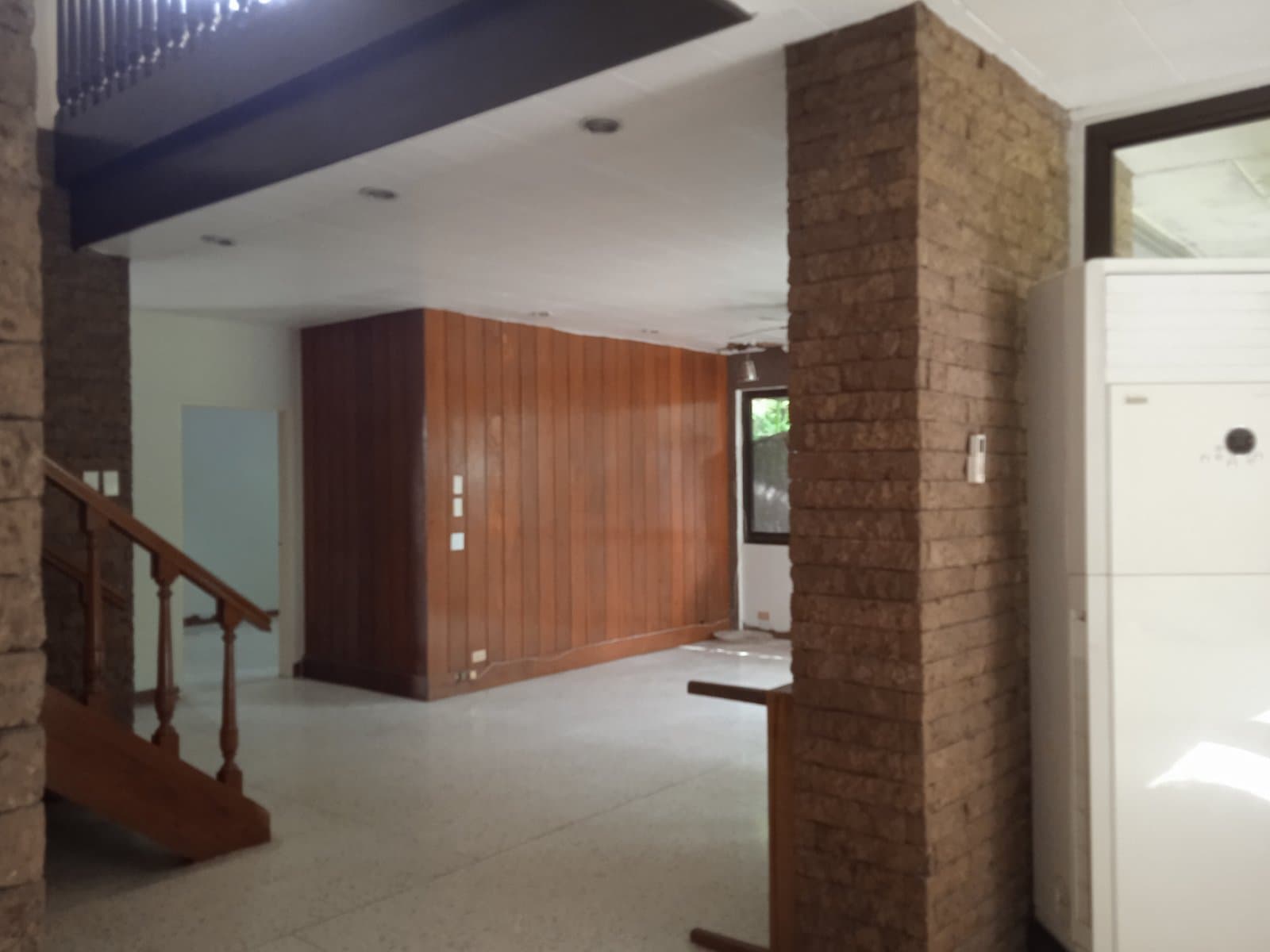 Nice standard 2-storey - photo 2