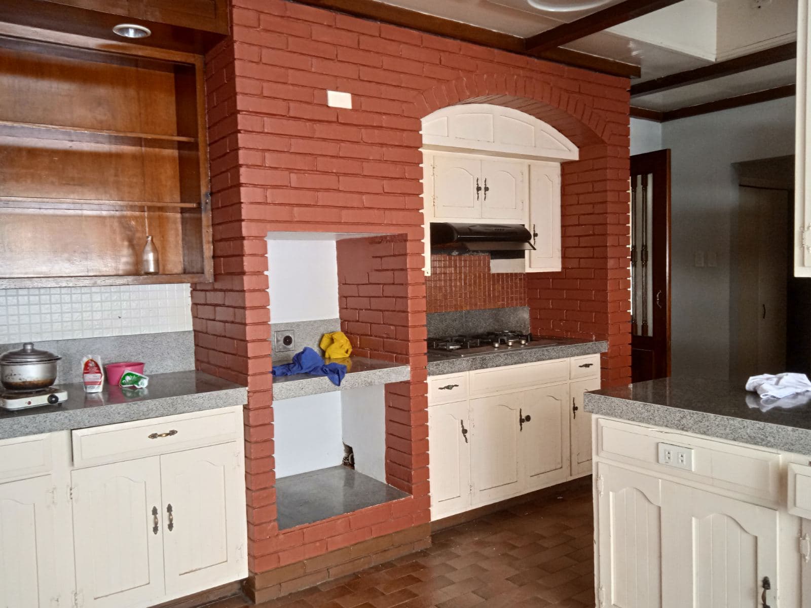 Nice standard 2-storey - photo 5