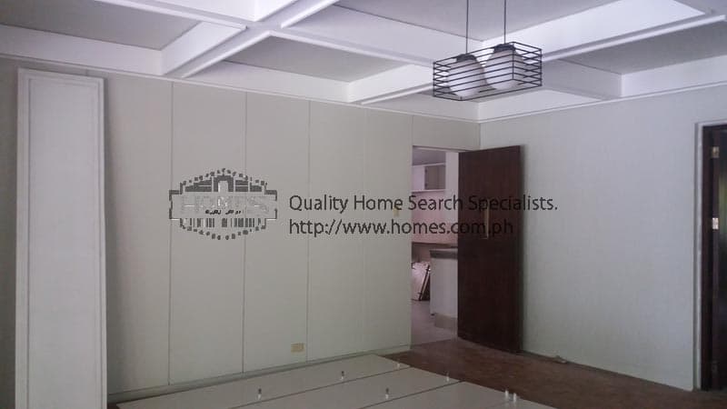 Well Maintained and Large garden 2 storey - photo 4