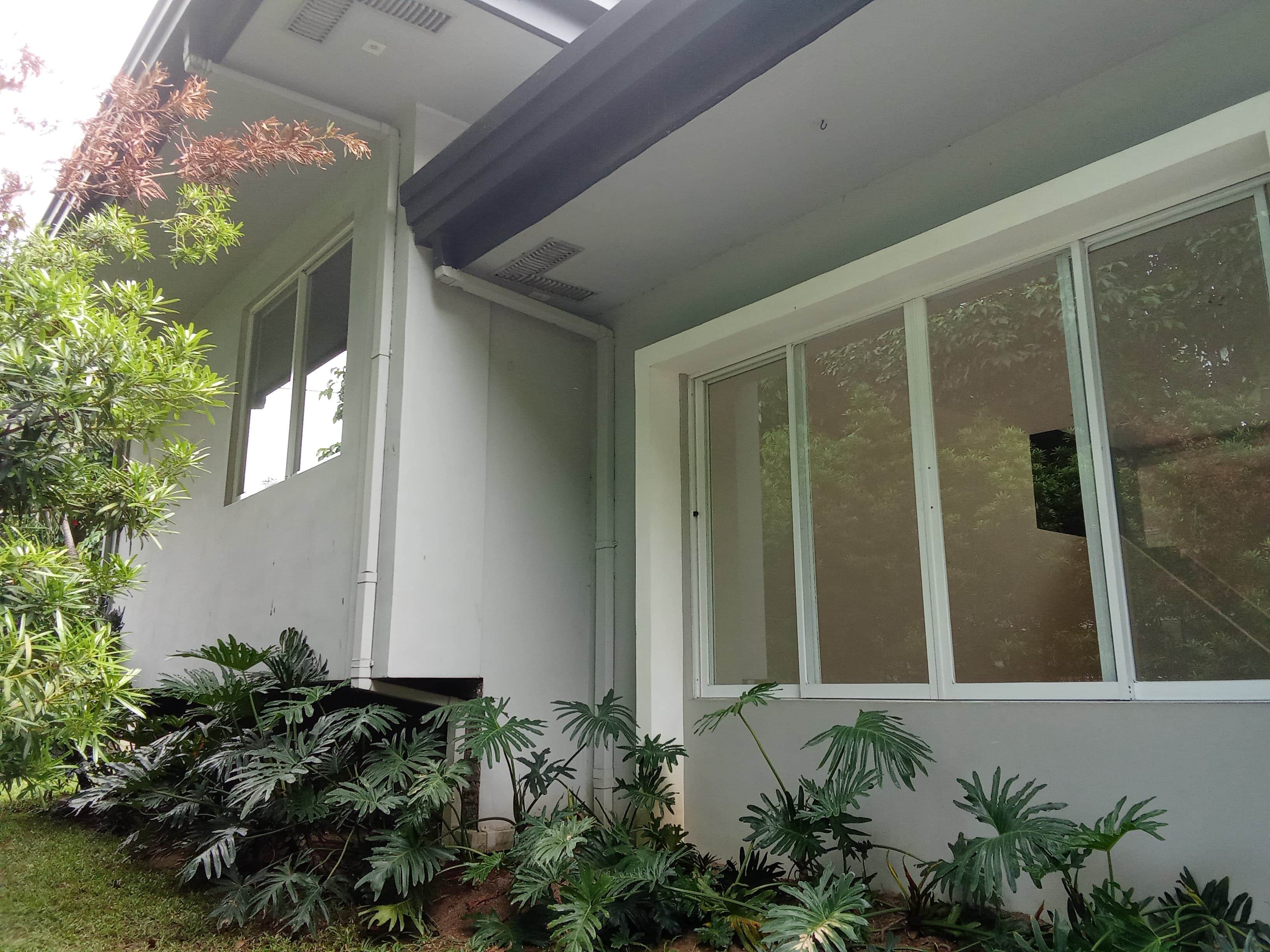 Spacious and Modern 2-storey - photo 3