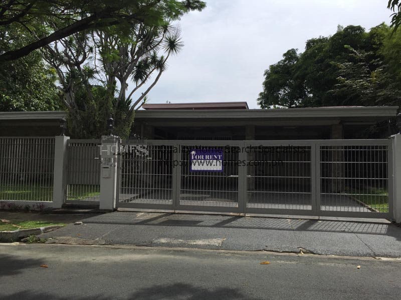 Archetypal Bungalow - Dasmarinas Village, Makati - photo 1