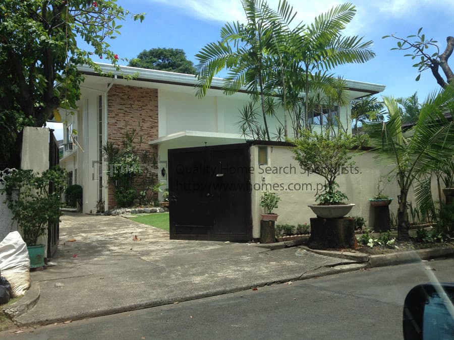 Bright and distinct 4-bedroom - Dasmarinas Village, Makati - photo 1