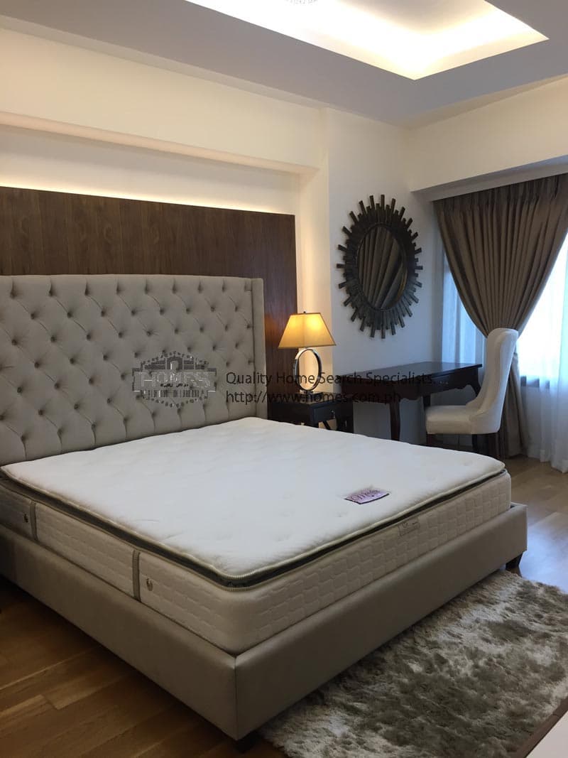 Full furnished 2-bedroom condo with Balcony at Arya Residences - photo 5