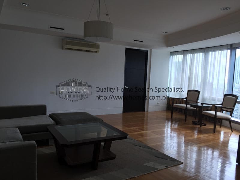 Semi-Furnished 3-bedroom - photo 2