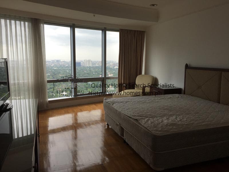 Semi-Furnished 3-bedroom - photo 5