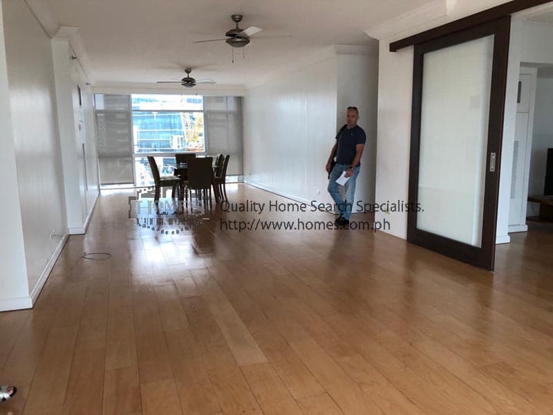 sunlit semi- furnished 3-bedroom condominium - photo 3