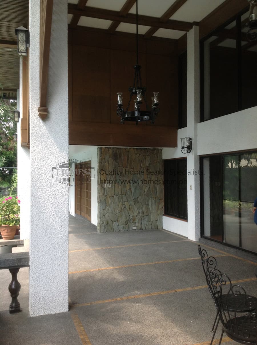 Newly renovated country-style - photo 3